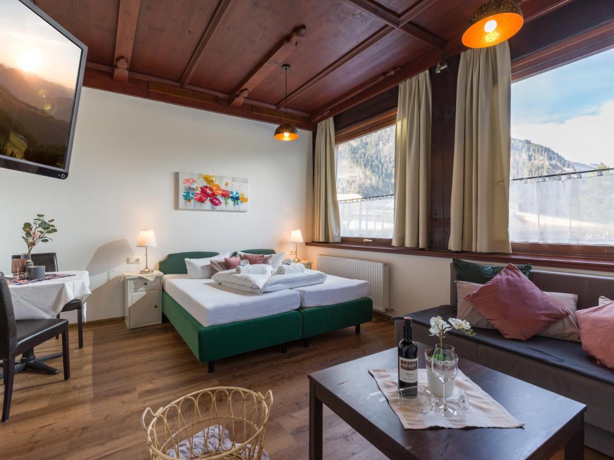 Gasthof Restaurant Waldcafé Mayrhofen Exterior foto