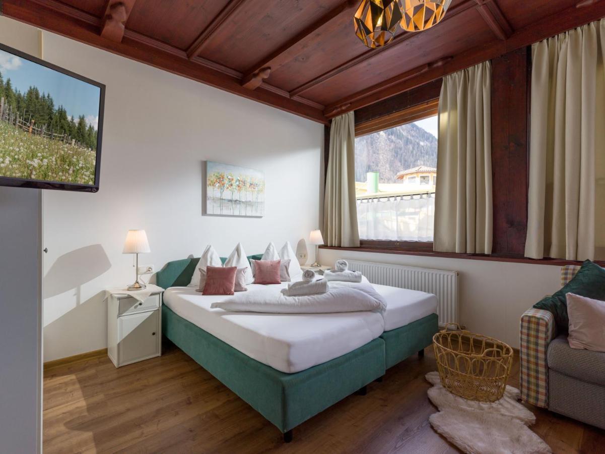 Gasthof Restaurant Waldcafé Mayrhofen Exterior foto